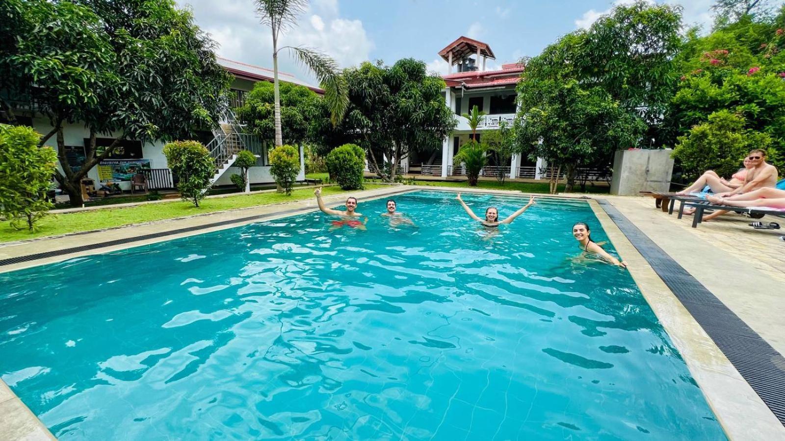 Sigiriya Sun Shine Villa Buitenkant foto